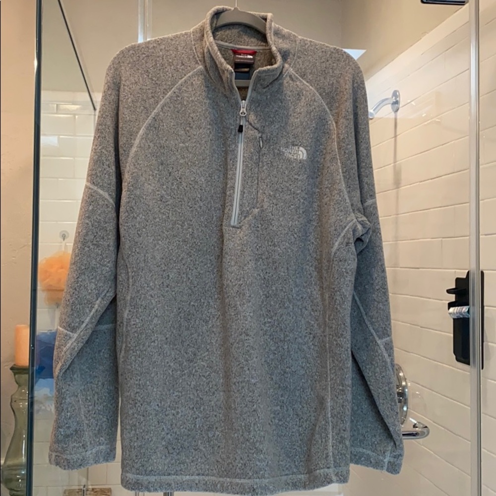 North face pullover